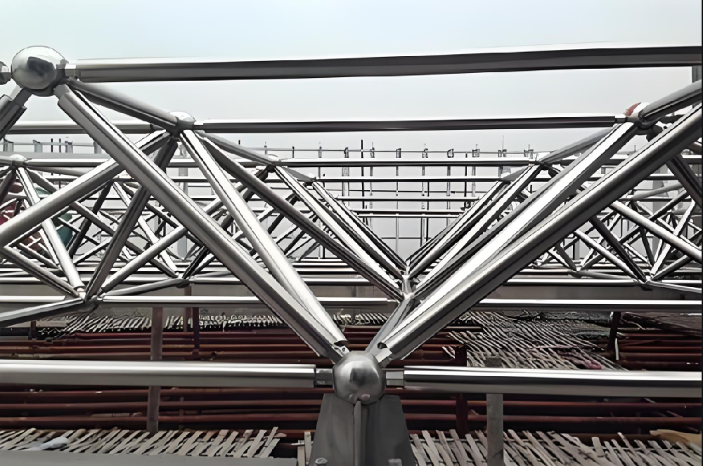 焊接球網(wǎng)架